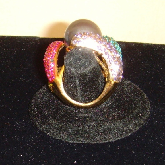 Multi-Colored Rhinestone and Faux Pear Cocktail Ring 5. 1/2 - Picture 9 of 14